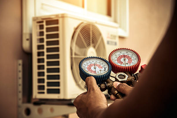 Professional Hvac technician working in Gurley, AL